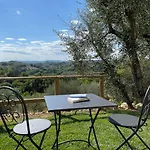 Oliveta Del Con Grande Giardino 500mt Dal Centro 펜션 *